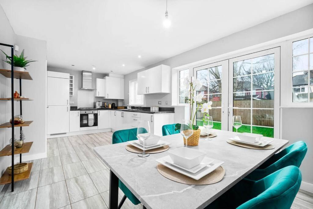 Stunning Modern Home In Birmingham Eksteriør billede